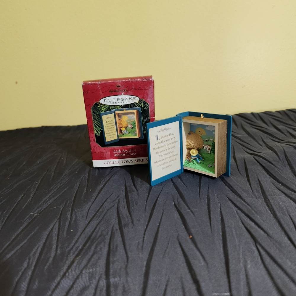 1997 Hallmark Keepsake Mother Goose "Little Boy Blue" Storybook Ornament.
